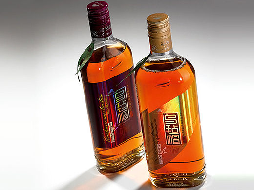 柏星龙酒类包装品牌设计——为您的品牌打造专属的视觉符号（个人主页-ZMTU3NDc0OTY=） - 生活用品 - 站酷设计师laihuiyu原创素材 - 站酷ZCOOL