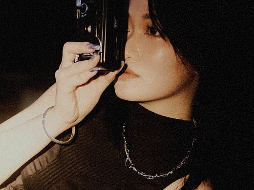 她很酷 因为她擅长做自己