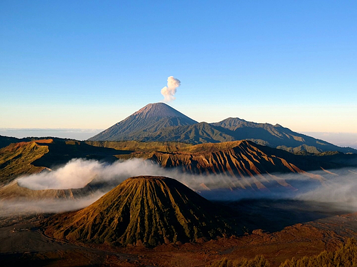 婆罗摩火山高清动态壁纸