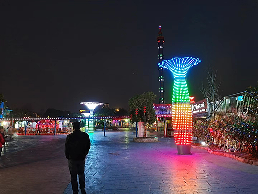 许愿灯 天空树灯 LED铁艺灯光装置 灯光节物料 