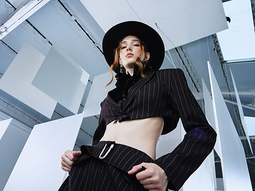 服装拍摄分享 | 基地外模时尚大片