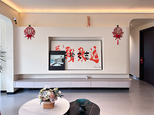 129㎡现代简约，机车元素装点，打造机车世家