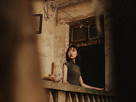 《彷如隔世》