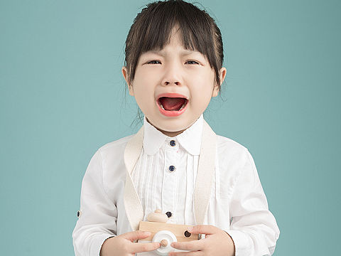又哭又笑#
