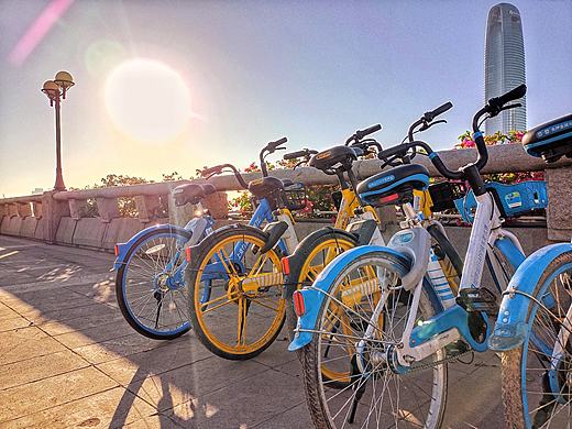 日出初大如车轮