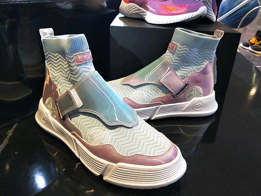 蒙古族风格鞋类设计