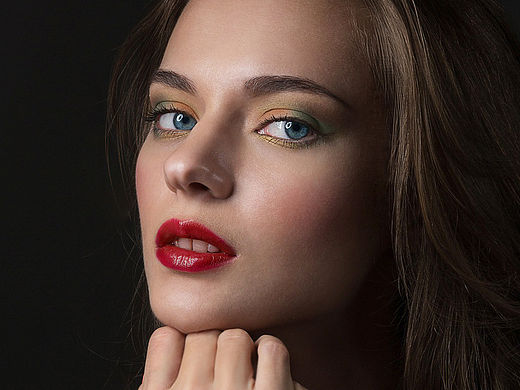 学习站酷大神的商业修图练习（个人主页-ZMTQ4MzY0Mjg=） - 海报 - 站酷设计师Teresa萌原创素材 - 站酷ZCOOL