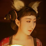 花为霓裳的头像