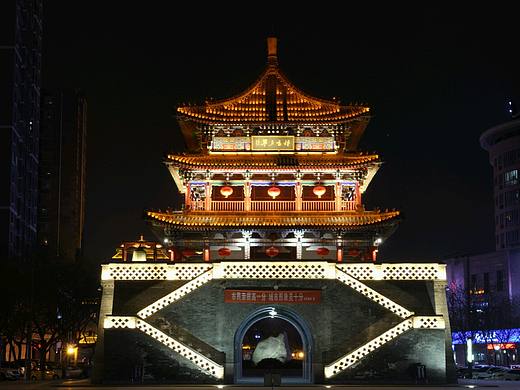 咸陽(yáng)鐘樓（個(gè)人主頁(yè)-ZMTU2NjI1MDA=） - 環(huán)境/建筑攝影 - 站酷設(shè)計(jì)師未來未到來原創(chuàng)素材 - 站酷ZCOOL