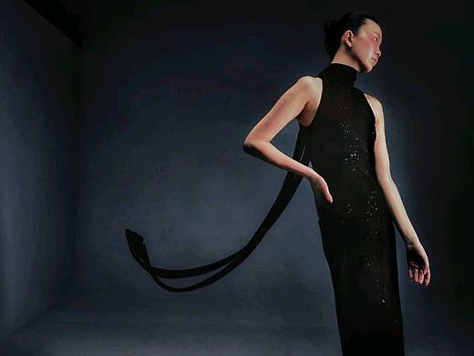 所见飘逸，为之心动