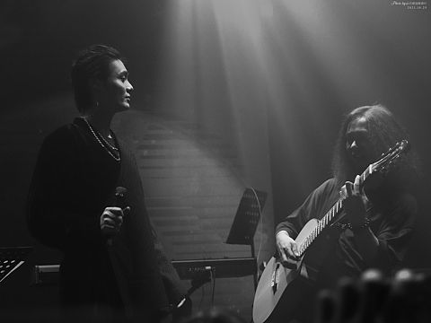 Livehouse摄影｜裘德「在水中暂停」MAO Livehouse上海