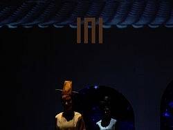 《门》系列服装设计（个人主页-ZMjU0NzIyOA==） - 正装/礼服 - 站酷设计师ZMCD竹梦创意设计原创素材 - 站酷ZCOOL