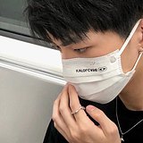 悠一飒123的头像