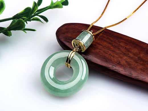 珠宝玉石（个人主页-ZMTY0NjEyOTY=） - 产品摄影 - 站酷设计师月半摄影工作室原创素材 - 站酷ZCOOL