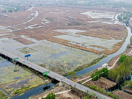 河北省保定市安新縣：白洋淀大橋（無人機(jī)航拍）（個(gè)人主頁-ZMjEyODkyNjg=） - 風(fēng)光攝影 - 站酷設(shè)計(jì)師hnwzr原創(chuàng)素材 - 站酷ZCOOL