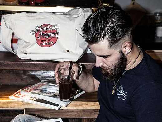 Arkipelagus X Pragmaty联合推出Newspaper Bag