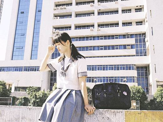 《青春》