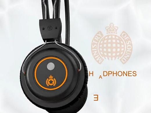 AE与C4D作品-Headphones on Vimeo_01