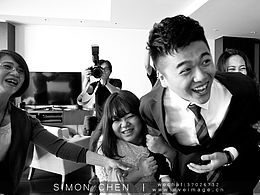 青岛.纪实婚礼中的幸福欢乐——纪实婚礼跟拍摄影师陈昕作品