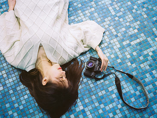 蓝白格（个人主页-ZMjExOTIxODQ=） - 人像摄影 - 站酷设计师supersims原创素材 - 站酷ZCOOL