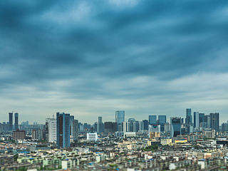 昨天还是晴天，今天就变天了