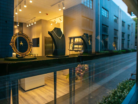 蓝宝石经典,珠宝店设计