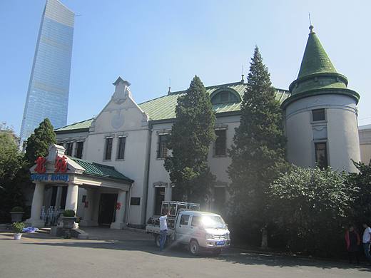 中国城市影像志——  战后70年の日苏遗留在华民居寻踪（第三辑   领事馆秋日） 