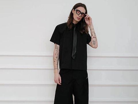 帅酷痞子风[机智][机智][得意][得意] makar