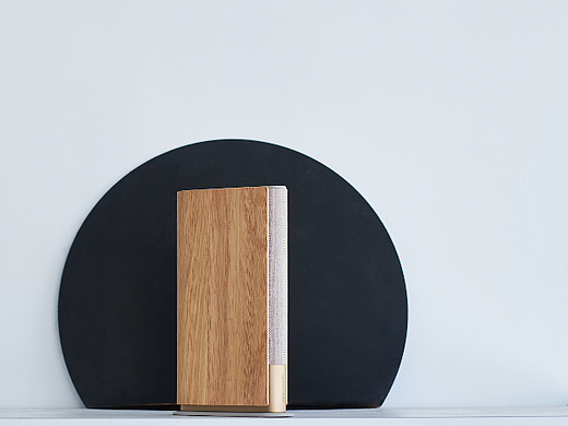 产品拍摄 l B&O BEOSOUND EMERGE