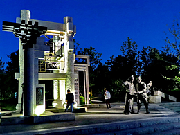 北京金中都公园主雕塑《营城建都》,一晃12年过去了。