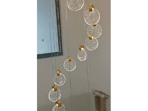 楼梯吊灯
