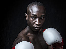 非洲贫民窟拳王的最后一战