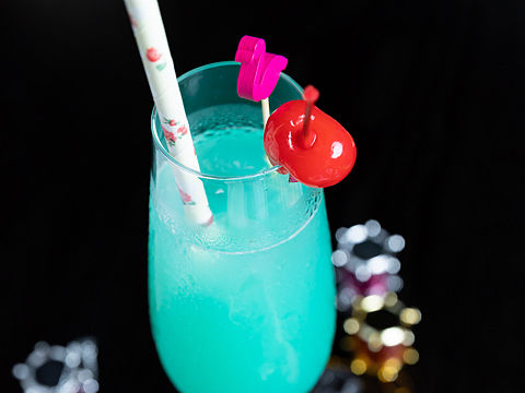 雞尾酒拍攝（個(gè)人主頁(yè)-ZNDIxODY0NDA=） - 產(chǎn)品攝影 - 站酷設(shè)計(jì)師玥不吃原創(chuàng)素材 - 站酷ZCOOL