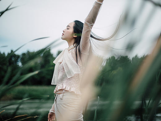 在水一方