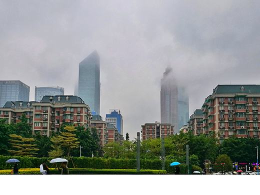 「秋末·雨季」