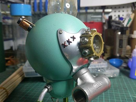 潮玩灯泡机器人