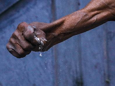 盲（个人主页-ZMzQ5MDgxNDg=） - 人文/纪实摄影 - 站酷设计师拾荒l原创素材 - 站酷ZCOOL