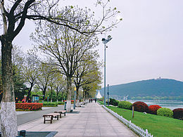 云龙湖
