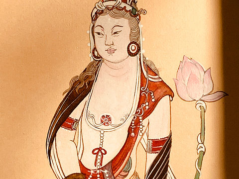 持莲观音