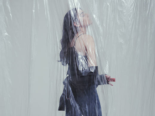 冷艳哥特 朦胧到炸裂