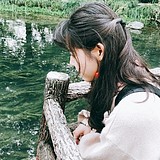 绘中秋Vickie的头像