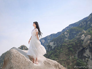 青山依旧