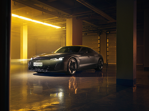 奥迪首款纯电GT跑车 RS e-tron GT