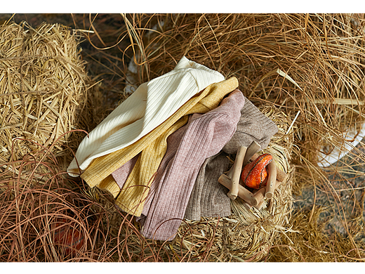 青青草原风格 创意拍摄 儿童打底衫