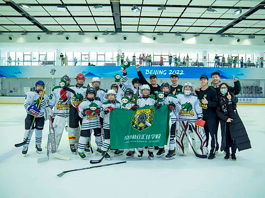 汇佳学校绿龙冰球队7战7胜0失球,成绩新突破!