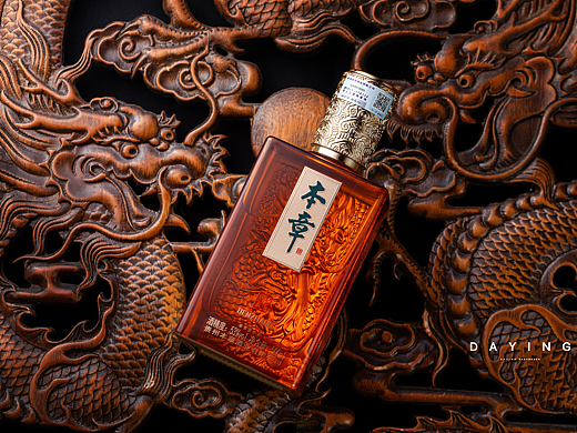 白酒摄影｜本章酒业