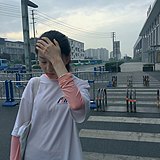 望远没有镜的头像