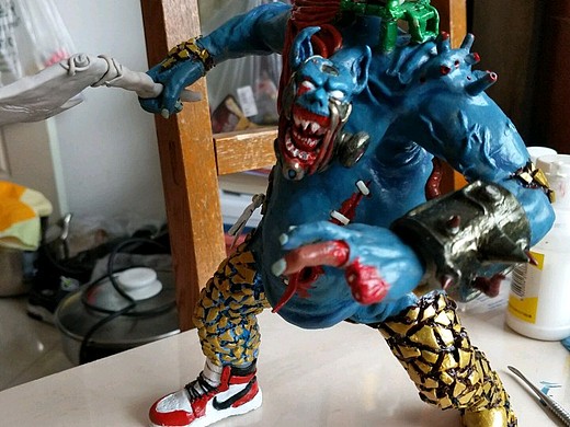 美国土第一次原创手办