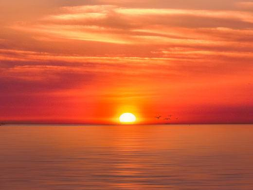 青岛燕儿岛山公园海上日出风光摄影