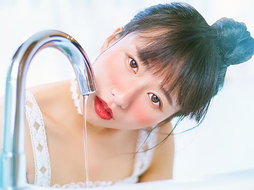 《淡蓝》
